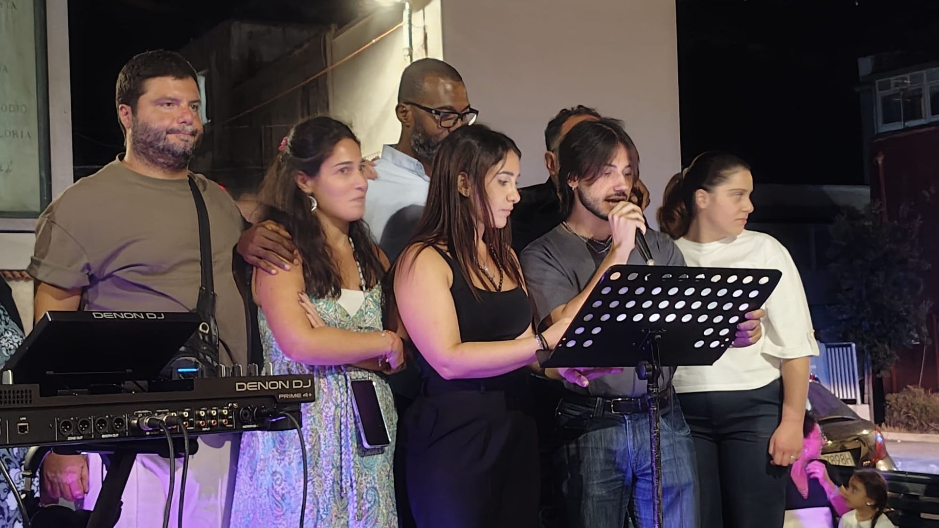 Dancing Sott ’a Luna: quando Piazza San Giorgio si riempie di giovani, musica e Gioia