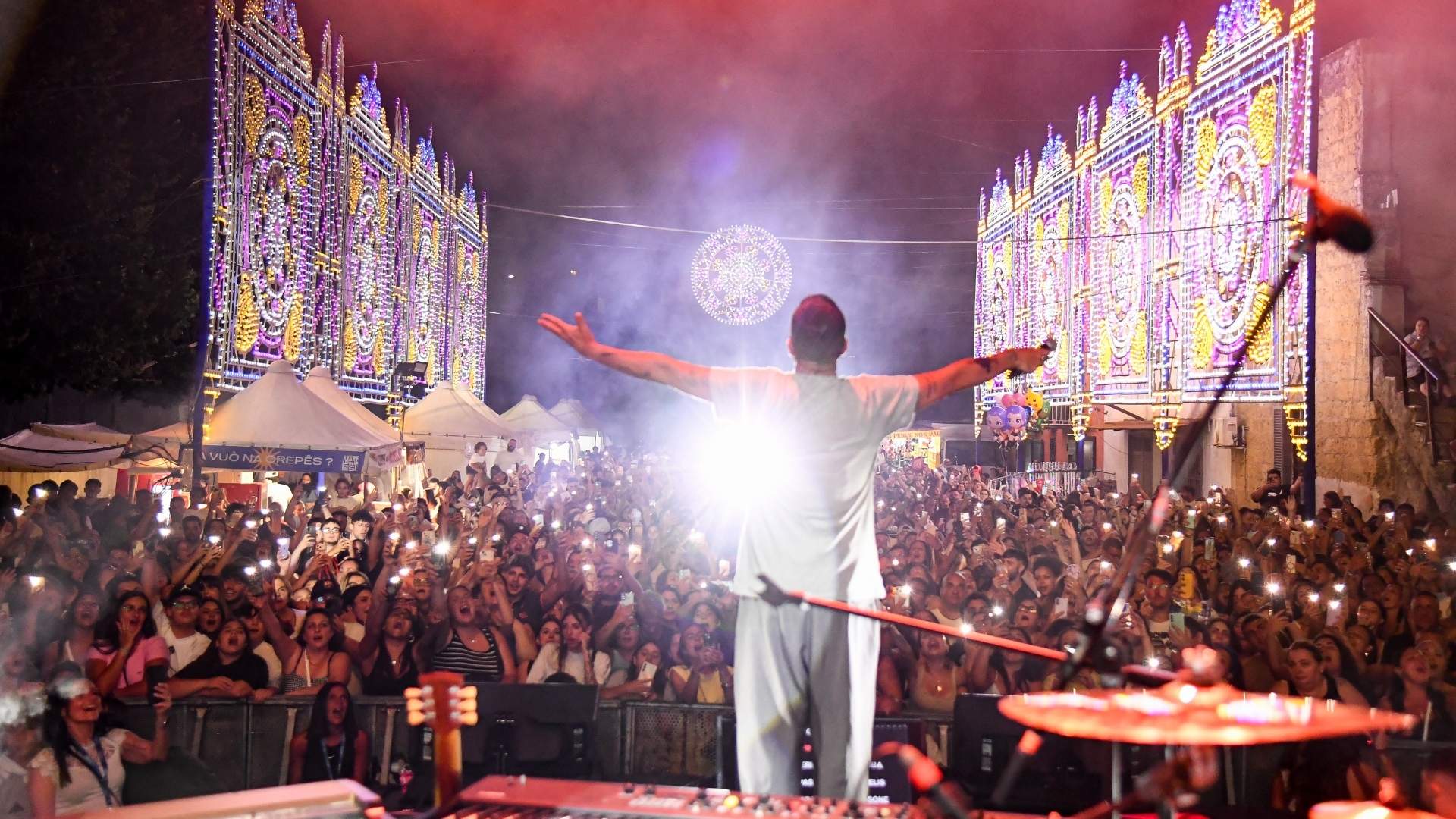 Oltre 8.000 persone per il gran finale: Gianni Fiorellino chiude la seconda Festa di San Giorgio